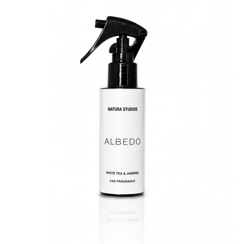 Albedo autoparfum van Matura Studios – witte thee en jasmijn